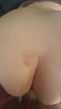 Mollige amateurin anal & creampie in muschi