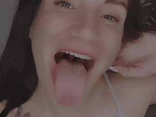 AngelQueen: willst du einen großen schwanz essen - Milfangelqueen Argentinien