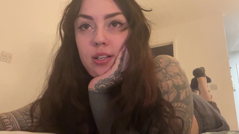 Miss Valentina: Nu mă pot opri din căscat