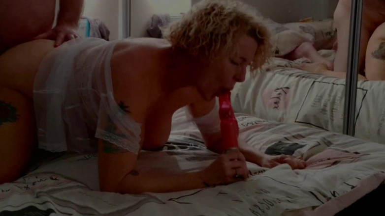 The adventures of Kylie Britain: Zabawka przyjemność