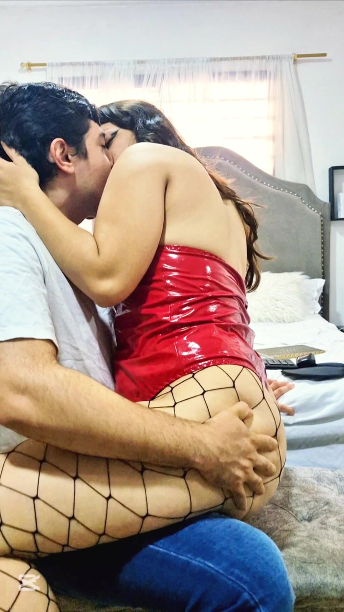 Tina and edward: Přinutím tě potopit s jeho ptákem