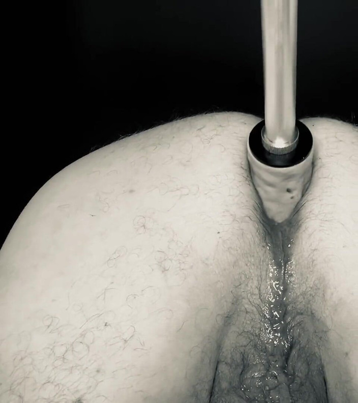Haggy Baggy: Machine anal night fills so good up there
