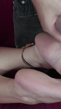 Geek Girl in Sexy Footjob!