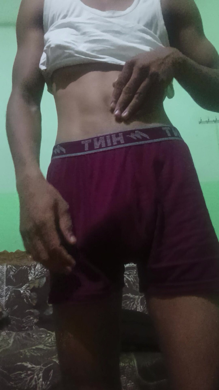 Xxx hard core India: Ręczna robota 18+ młodych mężczyzn masturbuje się