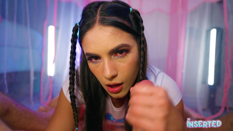 Inserted: Isa amcığını döndürüyor