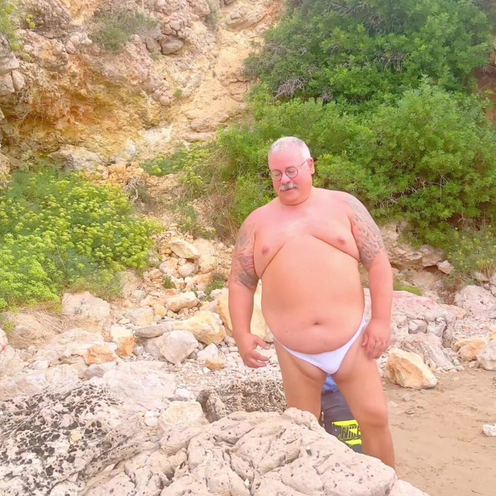 Hand-Free-Daddy-Chub: Великий пеніс на великому животі