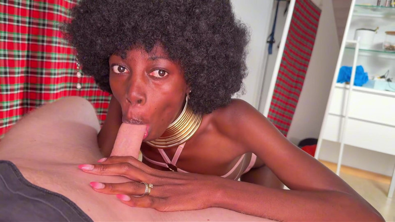 Missblackreey: Minyon zenci dölleme seks çanı asla hayal kırıklığına uğramaz...