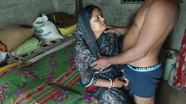 Raju Raju: Younger Step Brother Stripped Step Sister and Fucked Her Indian...