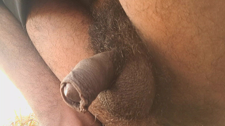 Desi_Porn_India: Meu novo vídeo de masturbação nos campos