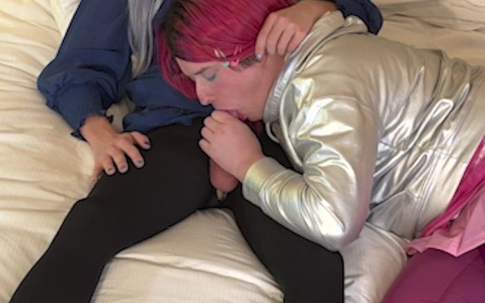 Sissy Bailey Wilde: Dewi femboy yang cantik mendapat blowjob dari trans kelsey master -...