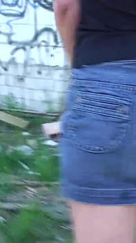 Milf sexy está complaciendo la polla dura de su amante