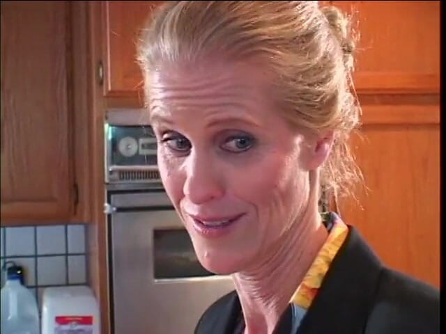 I kissed a girl and I liked it: Kitchen pounding with amazing lesbians