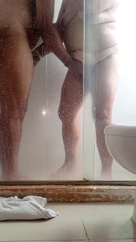 With My Stepmother in the Shower Ricas Tetas Grandes