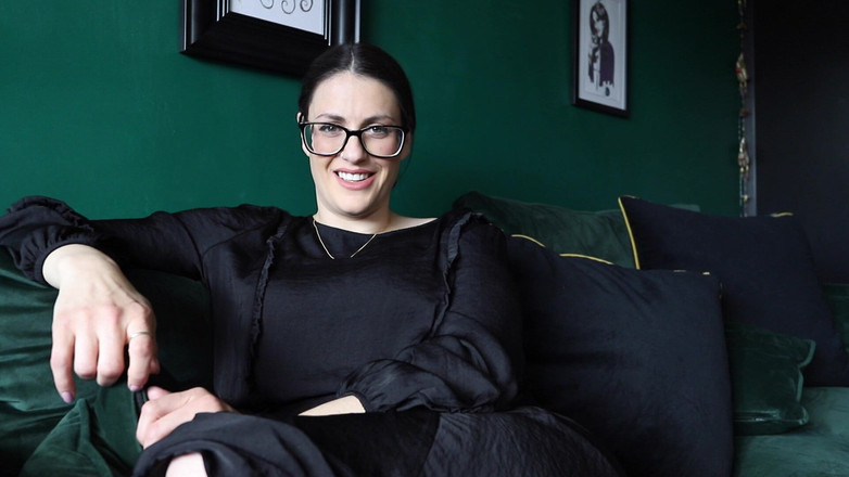 Countess diamond: Władza finansowa