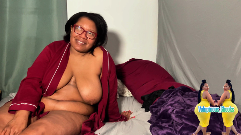 Voluptuous Cheeks: Dirty Movie Nite 1