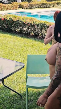 My Busty Boss and Her Big-bootied Friend Swallow My Cock in an Outdoor Threesome