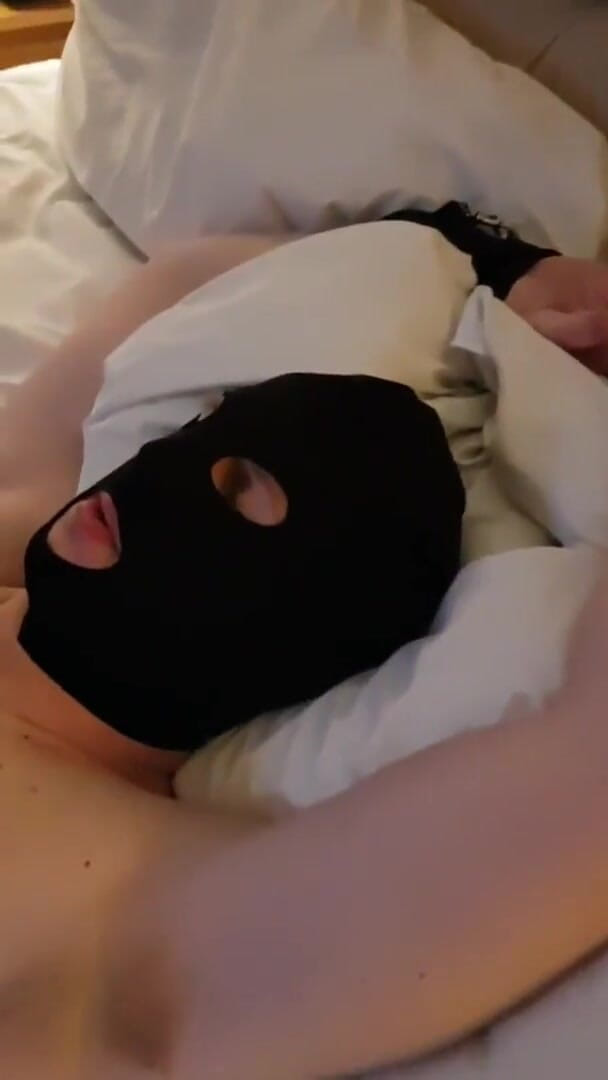 DominaFireOfficial: Futai dur în cur cu vibratorul legat de la DominaFire