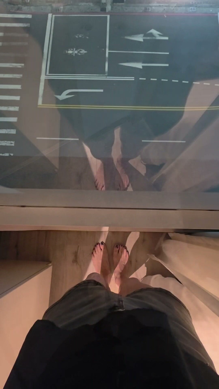 Taiwancdgirl: La trampa Tingxuan se estaba masturbando fuera con pantalones cortos