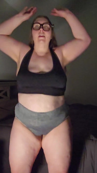 Țâțe mari și frumoase revărsate 3xl sutiene sport! 15 minute de tachinare și zgâlțâiri cu forme