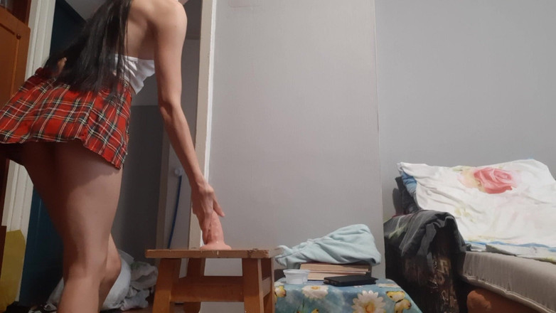 Lesbian-illusion: Hete seks met stiefmoeder en stiefdochter met dildo en cunnilingus