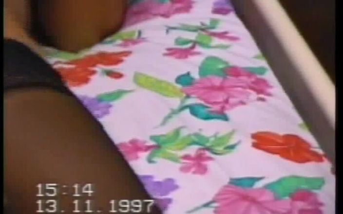 90's Italian Amateur: Видео-история итальянского порно в эксклюзивном винтажном VHS No7