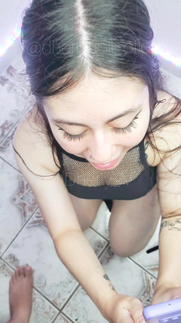 DherlyDoll: Dherlydoll मेरा सारा लंड अपने मुंह में लेती है और फिर मेरा हॉट वीर्य निगलती है