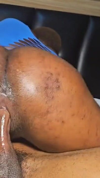 Lagos slechte kont freak wordt hard gepijpt alsof haar leven ervan afhankelijk was