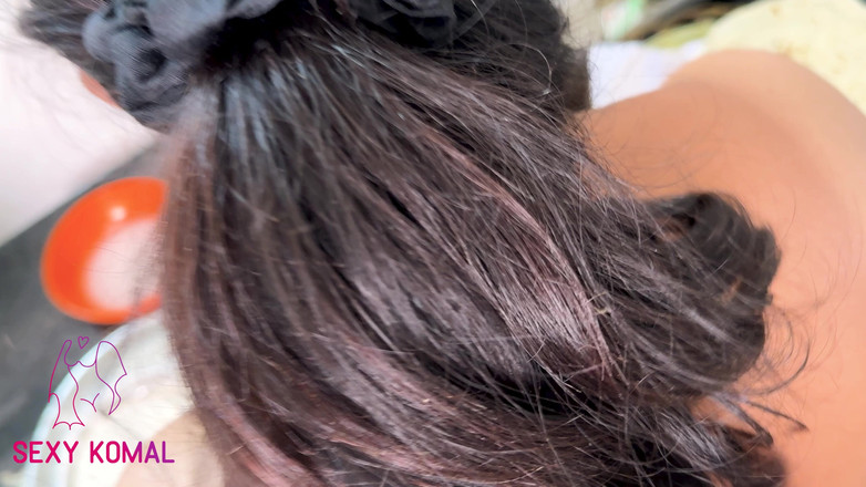 Sexy Komal: Morbido durante la cottura