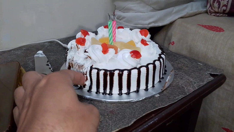 QueenbeautyQB: Indická švagrová souhlasí se sexem na její narozeniny - hindské audio