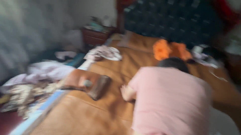 SquishMallow3328: Creampie moje malá čínská děvka v jejím ghettu v bytě