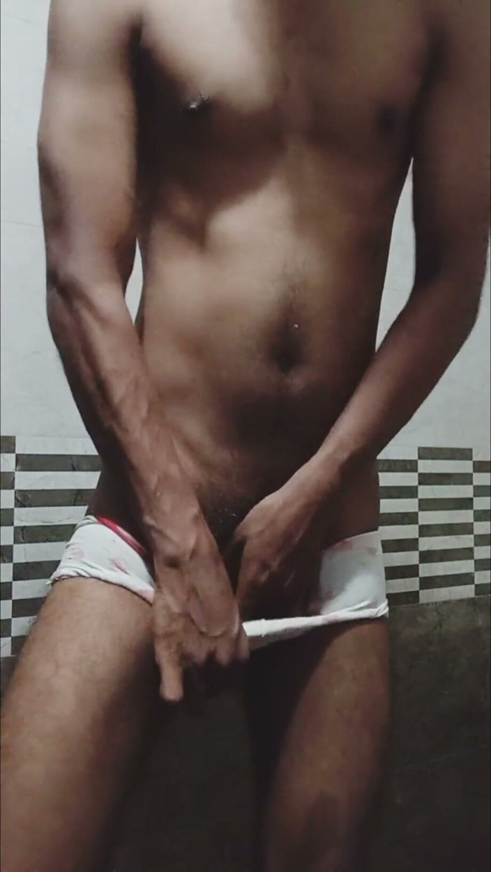 Muskbe11: My Happy Panty Show