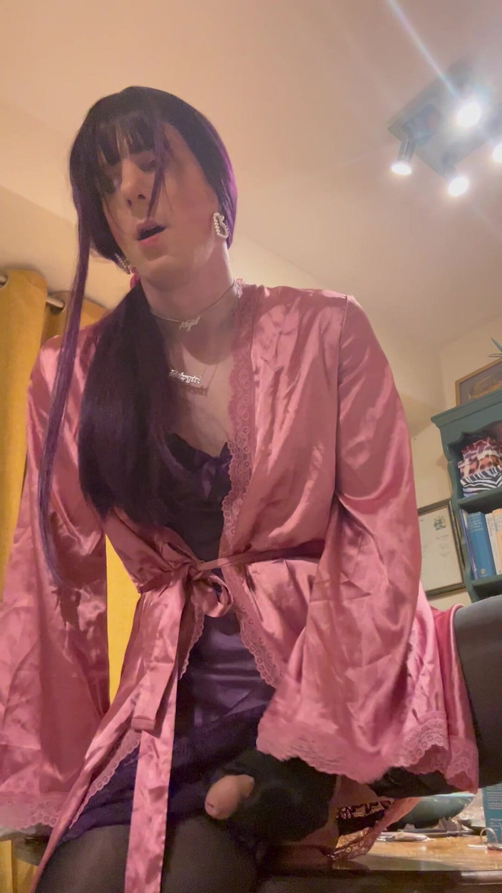 Jessica silk: Jess Silk menunggang dildo