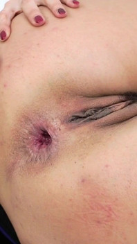 21 Sextreme - Coco De Mal es adicta al sexo anal!