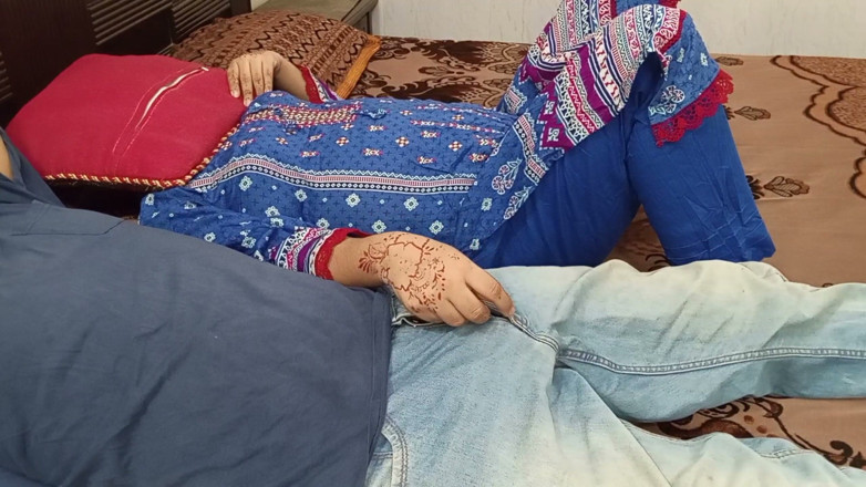 QueenbeautyQB: Soția indiană desi știe exact cum să-și atragă soțul