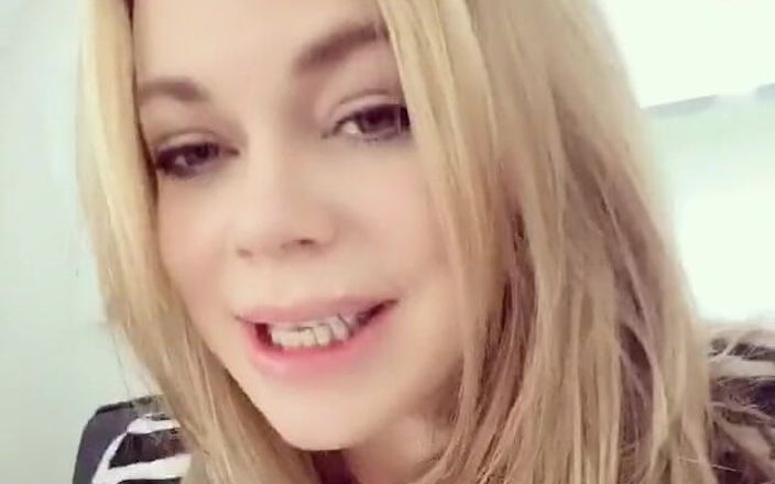 Алісія Роудс: Маленький нахабний спасибі відео