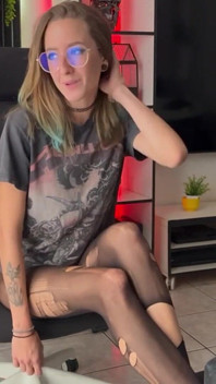 JOI Fr - Nossa amizade nunca mais será a mesma! - JOI Padre Gothgirl Vibra E Melhor Amiga Dildo