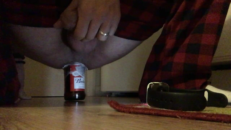 Rinno Steel: Anal bottle insertion