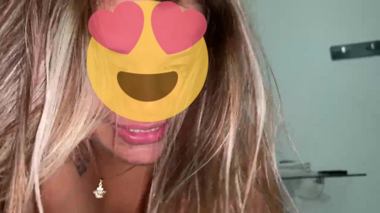 Eros Casting: पाओला लंड चूस रही है और सवारी कर रही है।