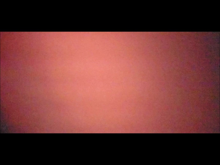 SilverFux: Pria sange ngentot pelacur dewasa di ruangan merah tembus kamera.