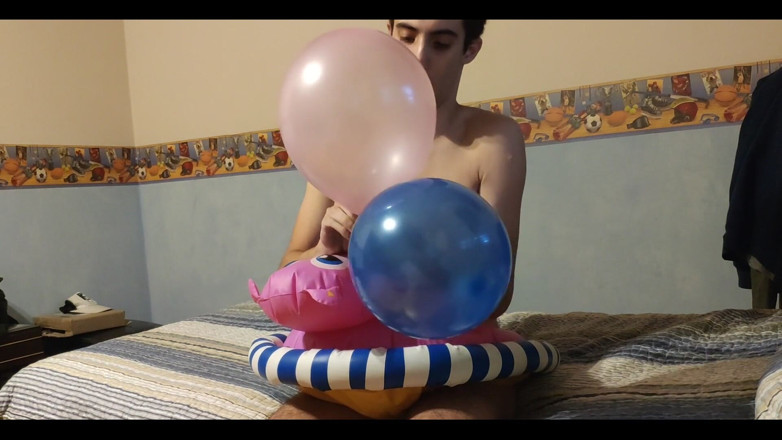 Floatie Boy: Inflatable Hippo and Ballons!
