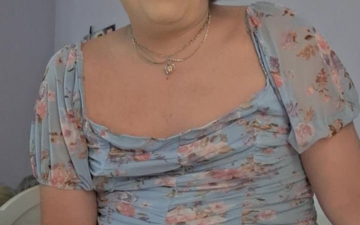Victoria Lecherri: Ta transnnywife du dimanche après-midi !