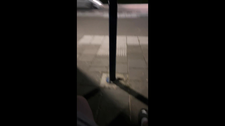Riskiedik: Pokazywanie penisa publicznie na ulicy