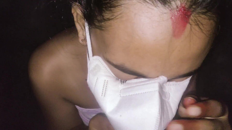 Lovely Dipti: 印度性感人妻给热辣的口交