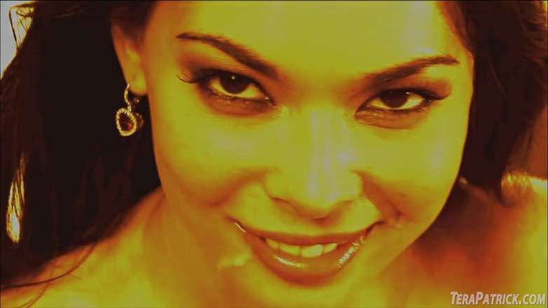 Tera Patrick: Tera Patrick jezdí na ptákovi kvůli výstřiku na obličej