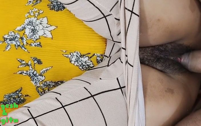 Yogita: Jóvenes de Yogita Bhabhi, Jóvenes Calientes de Yogita Bhabhi
