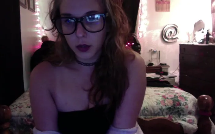 Alli Anderson: Cute Bored Smoking