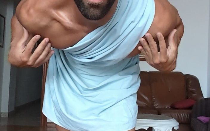 Zeus Ray: प्रशंसक के लिए कस्टम वीडियो: ग्रीक भगवान की तरह पहनना, हिलाना और वीर्य निकालना