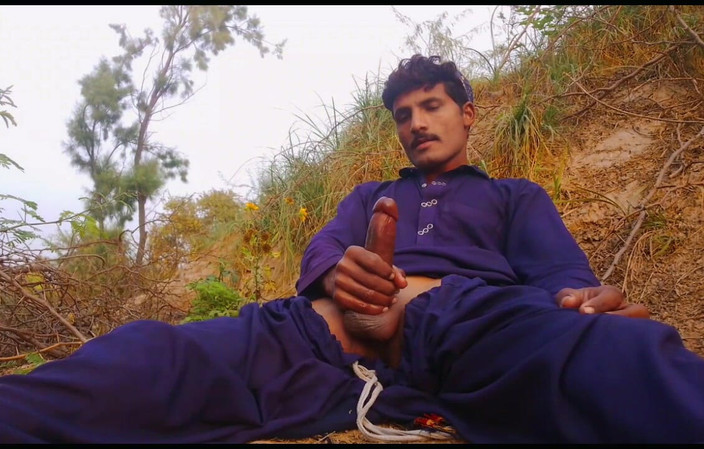 Gulzamin133: Großer schwanz, solo-junge