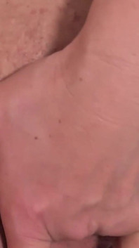 Orgasmus při prstění a stříkání