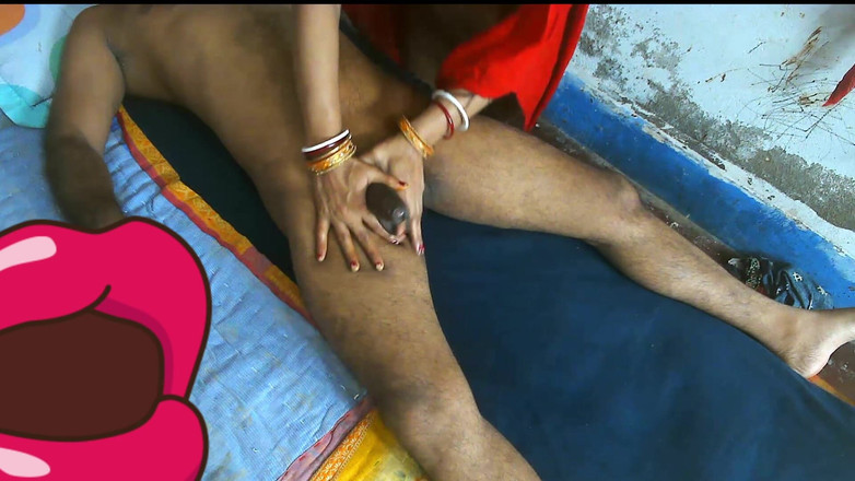 Busty Banuu: Hot Indian Bhabhi Cheats on Her Husband and Has Sex...